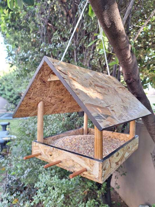 Luxury Handmade Bell and Paton Bird Feeder